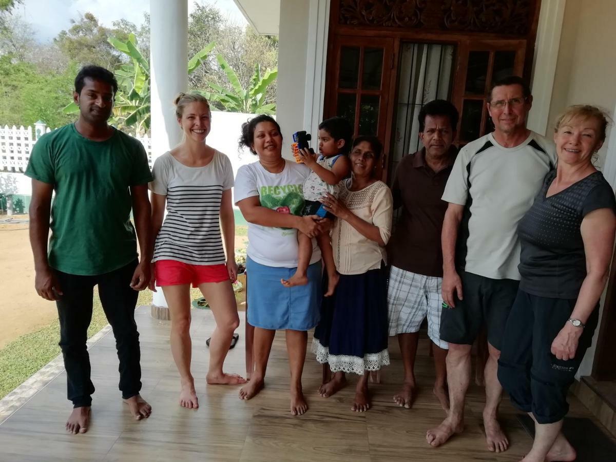 Dreamscape Home Stay Kandy Esterno foto