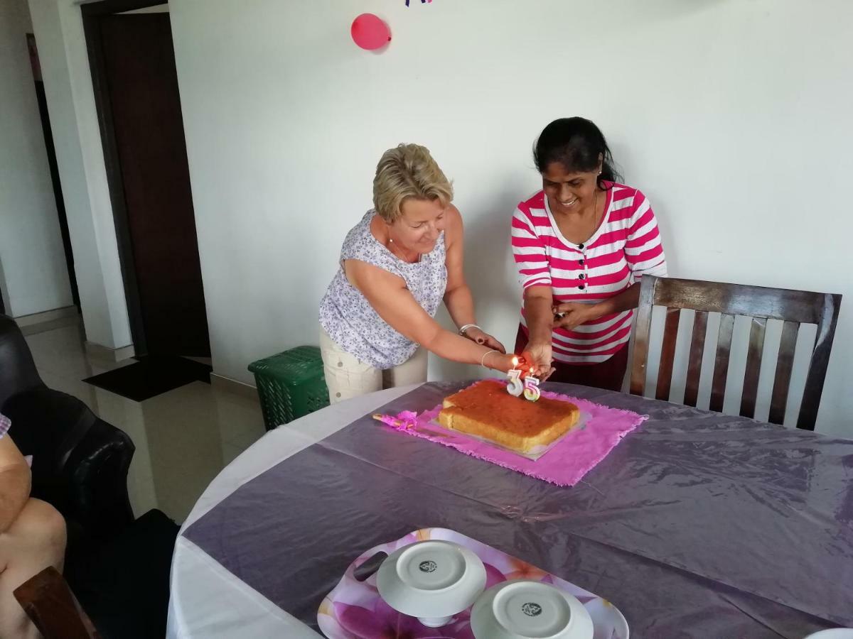 Dreamscape Home Stay Kandy Esterno foto